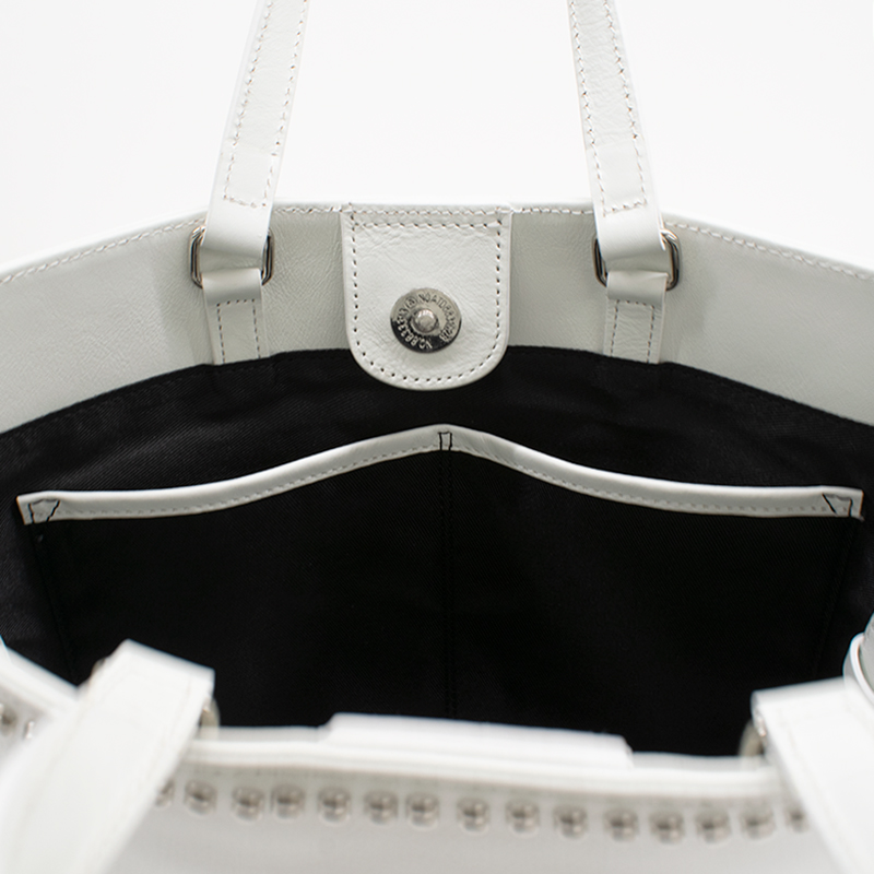 YONFA / 【sample sale】スタッズレザートート (white)